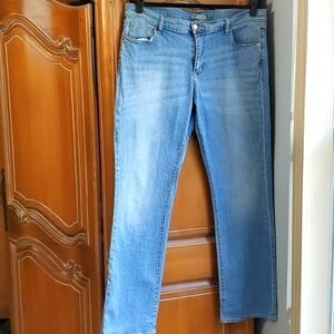 OLD NAVY, Womens blue jeans size 16R. THE SWEETHEART. Good used conditio…